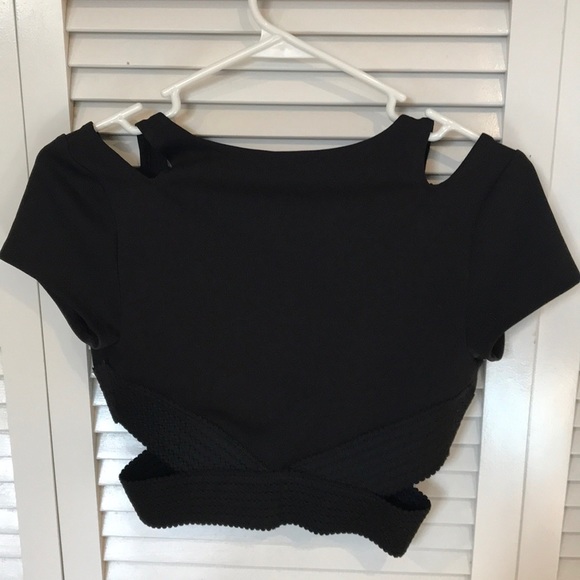 Express Crop Top with Cutouts - Picture 3 of 5